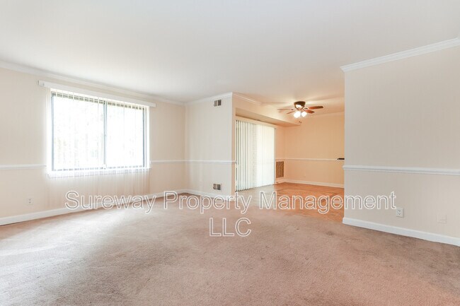 123 Echelon Rd in Voorhees Township, NJ - Foto de edificio - Building Photo
