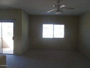 805 S Sycamore-Unit -232 in Mesa, AZ - Foto de edificio - Building Photo