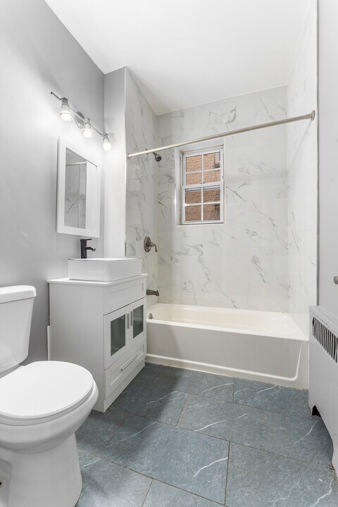 2 Chapman Pl in Irvington, NJ - Building Photo