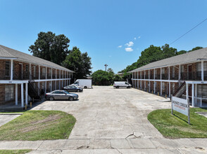 Shady Lane Apartments in Baton Rouge, LA - Building Photo - Building Photo