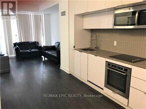 28 Avondale Ave in Toronto, ON - Building Photo - Building Photo