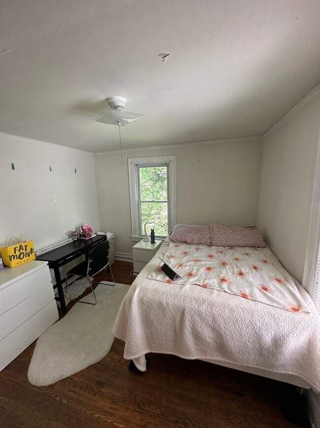 130 University Ave, Unit 130.5 in Ithaca, NY - Building Photo - Building Photo