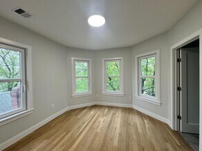 35 Gore St, Unit 2 in Cambridge, MA - Building Photo - Building Photo