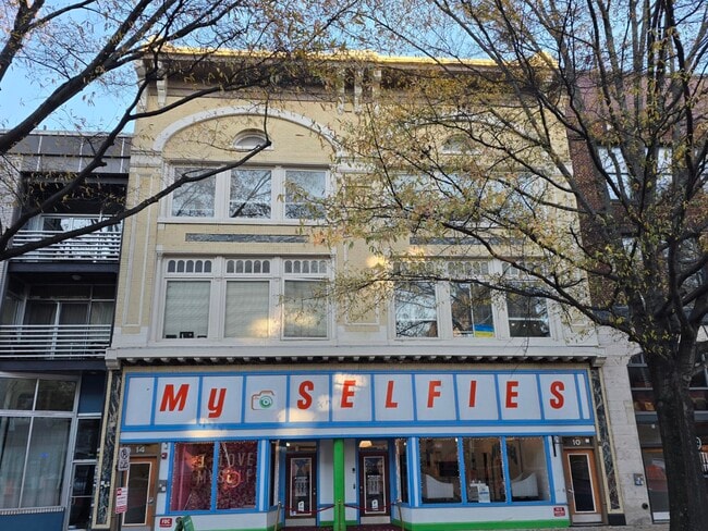 property at 14 W Broad St