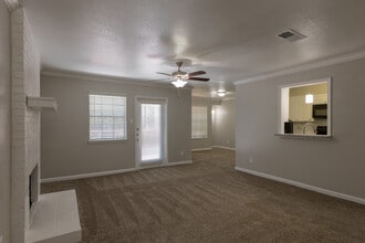 Central Park in Conroe, TX - Building Photo - Building Photo