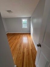 211 Sherman St, Unit 2 in Linden, NJ - Building Photo - Building Photo