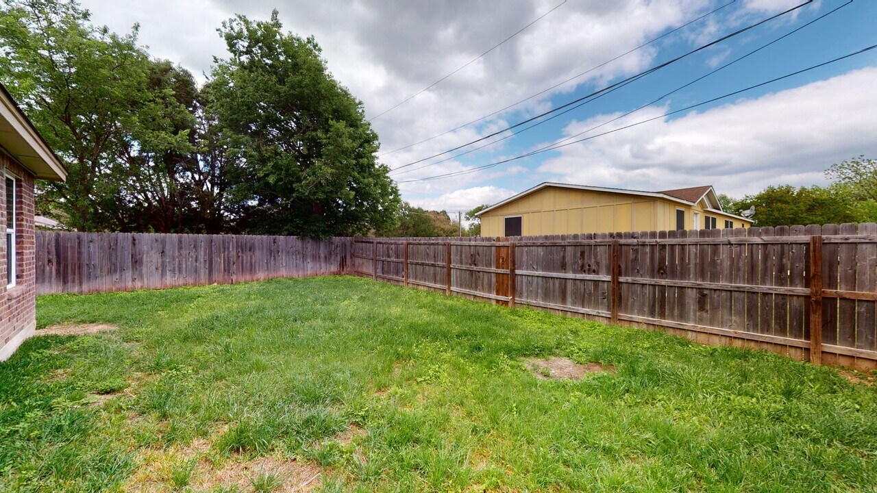 1601 Maya Trail in Harker Heights, TX - Foto de edificio