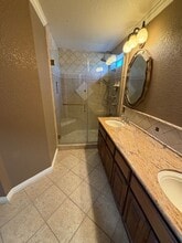 1072 Barnes Cir in Woodland, CA - Building Photo - Building Photo