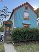 605 W Washington St in Ann Arbor, MI - Building Photo