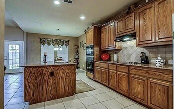 204 Granite Falls Dr in Keller, TX - Building Photo - Building Photo
