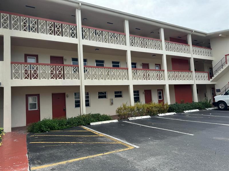 4730 NW 10th Ct in Plantation, FL - Building Photo