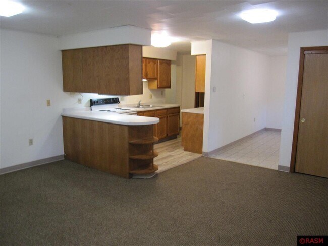 120 Locust St, Unit 8 photo'