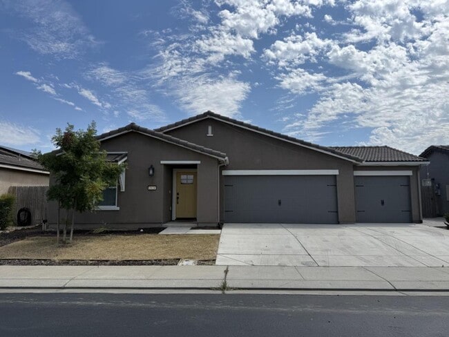 property at 2124 Ukiah Ct