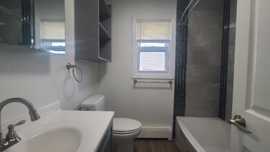 589 Bramhall Ave in Jersey City, NJ - Building Photo - Building Photo