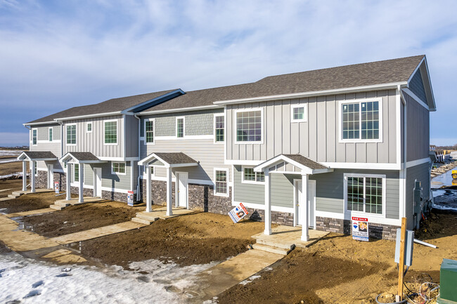 The Commons at Greenway Park 2 in Waukee, IA - Building Photo - Building Photo