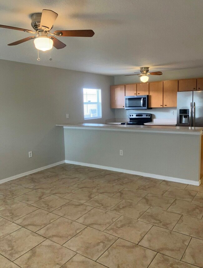 8617 44th Ave Dr W in Bradenton, FL - Building Photo - Building Photo
