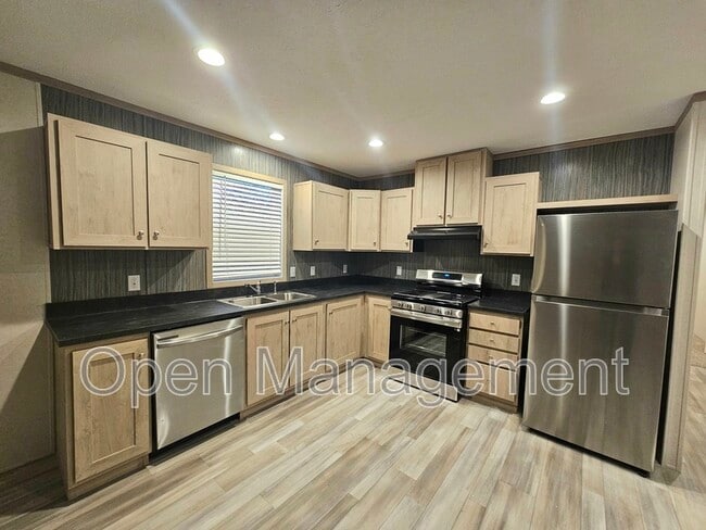 property at 725 S 12th St