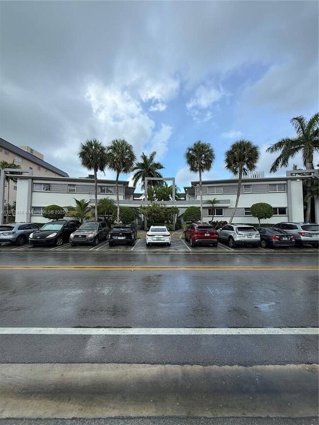 1142 99th St in Bay Harbor Islands, FL - Building Photo - Building Photo