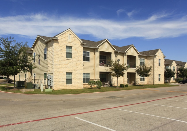 Crystal Falls Crossing in Leander, TX - Building Photo - Building Photo