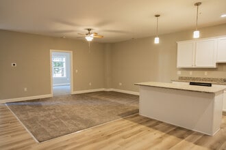 CARLS CORNER RESIDENTIAL in Winchester, VA - Building Photo - Building Photo