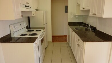 2151 W 39th Ave in Vancouver, BC - Building Photo - Building Photo