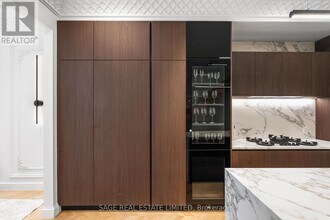 72 Montrose Ave in Toronto, ON - Building Photo - Building Photo