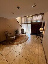 8601 Falmouth Ave, Unit Falmouth in Playa Del Rey, CA - Foto de edificio - Building Photo