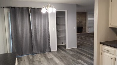 7110 NW 30th Terrace in Bethany, OK - Building Photo - Building Photo