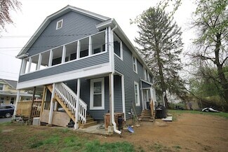11 Hildreth Ave, Unit Ground Floor in South Hadley, MA - Building Photo - Building Photo