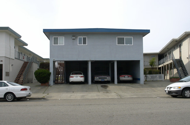 140 Southwood Ctr in South San Francisco, CA - Building Photo - Building Photo