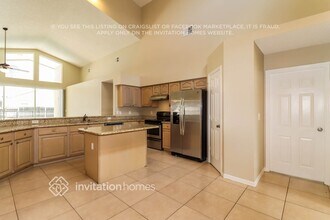 3993 Jenita Dr in Palm Harbor, FL - Foto de edificio - Building Photo
