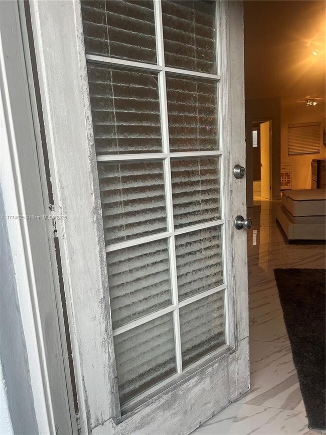 1611 West Dr in Miami Beach, FL - Building Photo - Building Photo