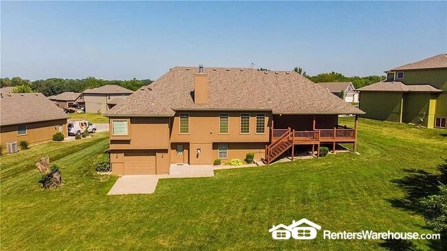 2204 Alexandria Ln in Pleasant Hill, MO - Building Photo - Building Photo