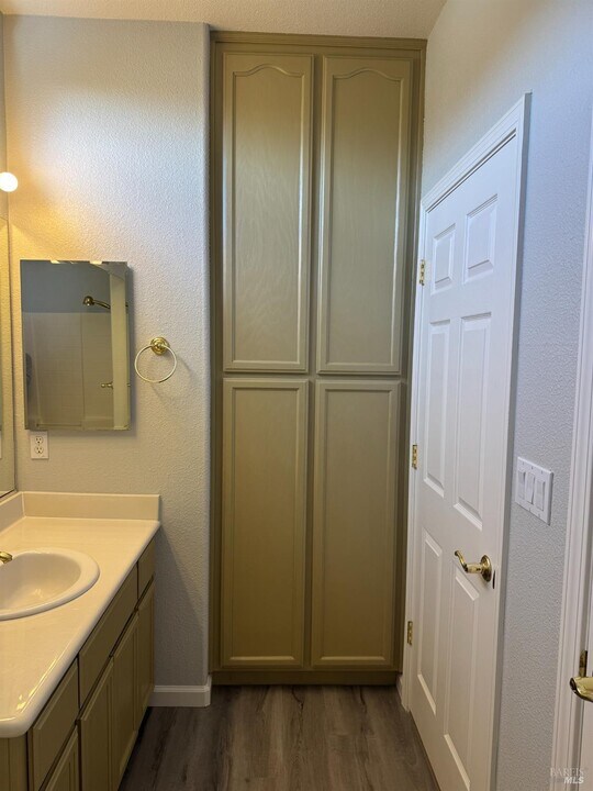 364 Whistling Straits Way in Rio Vista, CA - Building Photo