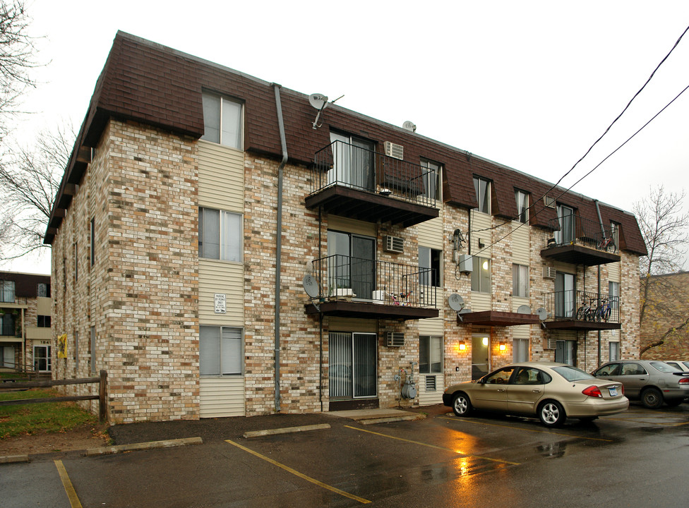 Magnolia Apartments in St. Paul, MN - Building Photo