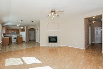 317 Creekview Dr in Anna, TX - Building Photo - Building Photo