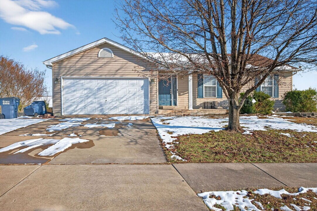 120 Trotters Creek Ln in Wright City, MO - Building Photo