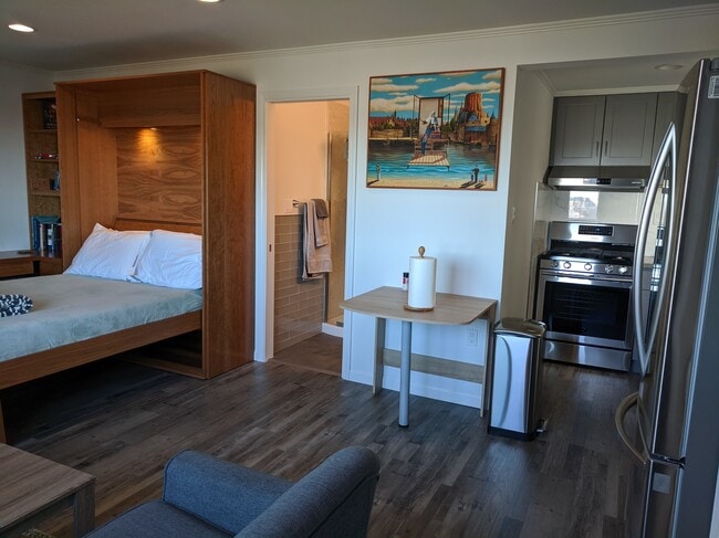 182 Ardendale Dr, Unit Furnished studio with view in Daly City, CA - Foto de edificio - Building Photo