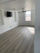 512 Canal St, Unit 2 in New Smyrna Beach, FL - Building Photo - Building Photo