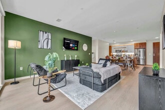 2189 Cornell Rd in Cleveland, OH - Building Photo - Building Photo