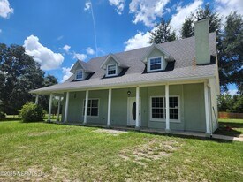 3794 Ron Rd in Green Cove Springs, FL - Building Photo