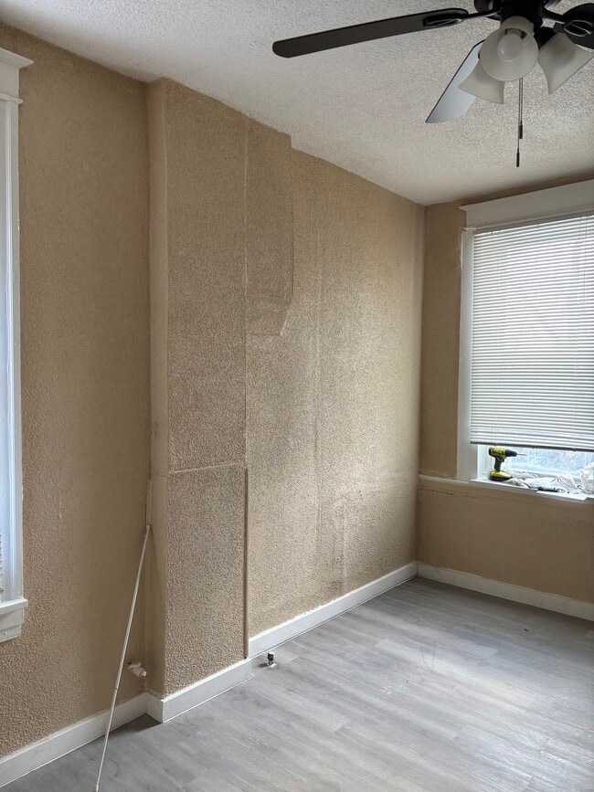 property at 3844 Lee Ave