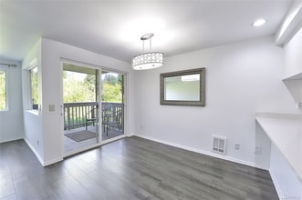 2 Marigold Dr, Unit 16 in Bellingham, WA - Foto de edificio - Building Photo