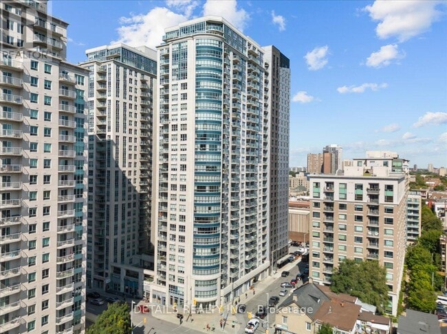 property at 195 Besserer St