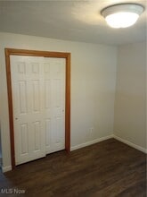 10215 Market Ave N in Hartville, OH - Building Photo - Building Photo