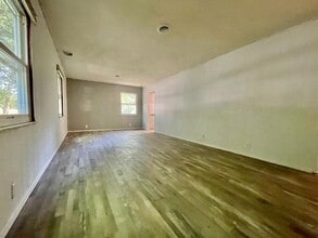 1701 Ohio St in Terre Haute, IN - Building Photo - Building Photo