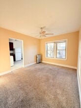 4455 W Dickens Ave, Unit 2W in Chicago, IL - Building Photo - Building Photo