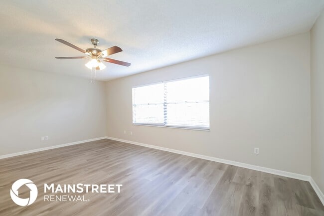 8024 Nicklaus Dr in Orlando, FL - Building Photo - Building Photo