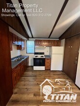 1382 Maricopa Dr in Oshkosh, WI - Building Photo - Building Photo