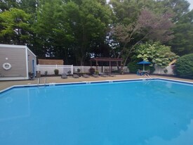 600 Reusens Rd in Lynchburg, VA - Building Photo